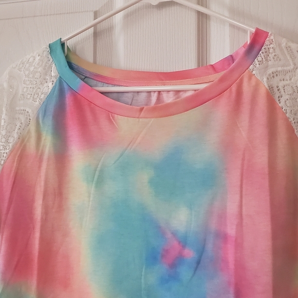 Bright Tie-dye Crochet Raglan Tee - Picture 12 of 12